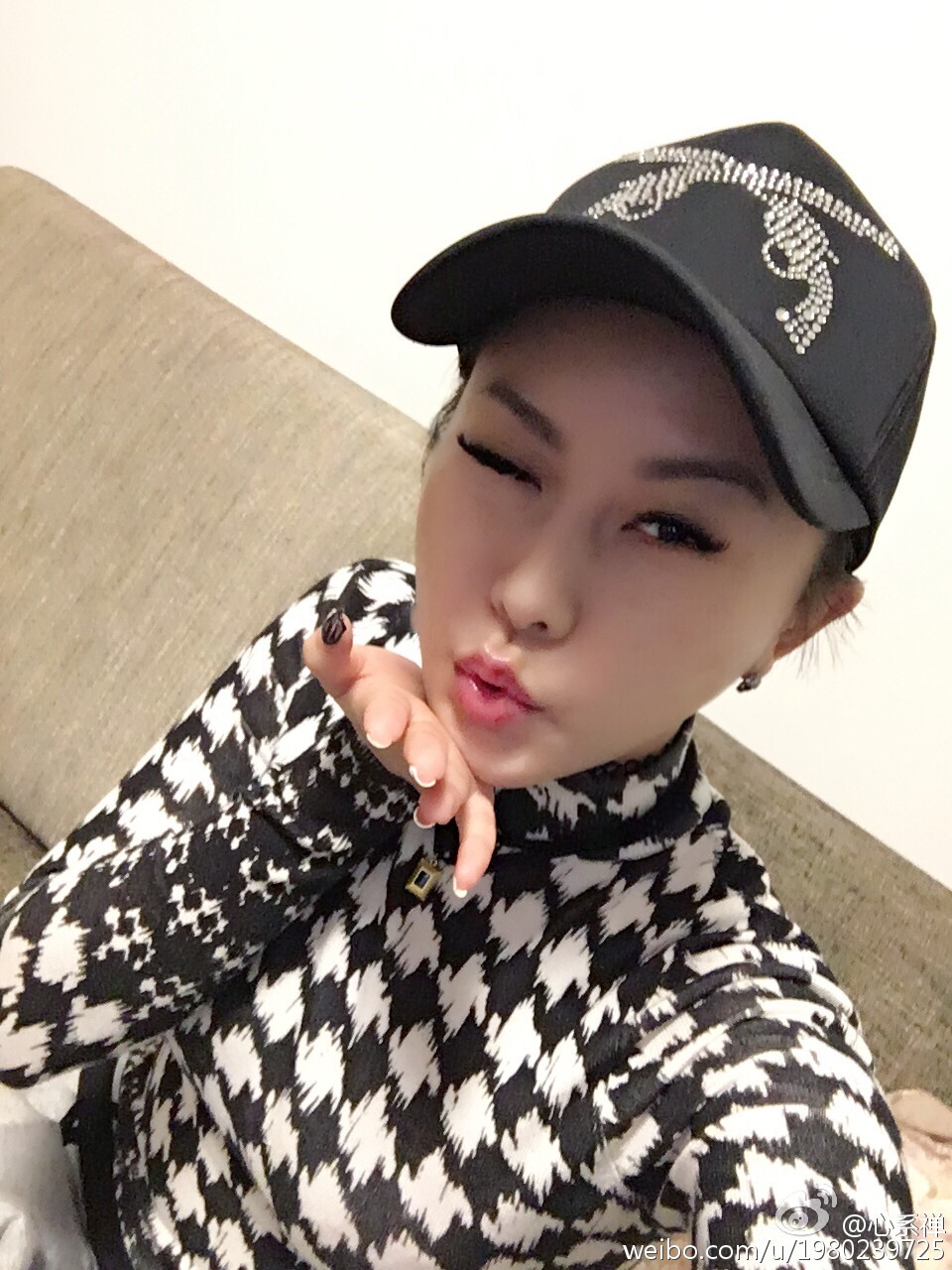 DDY第14期嫩模心系禪BB微博私照全收集